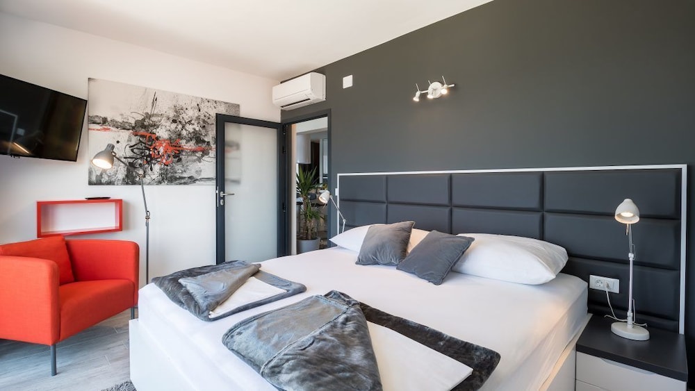 residence alpha