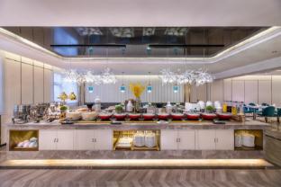 crystal orange hotel wangfujing street