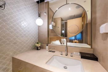 crystal orange hotel wangfujing street