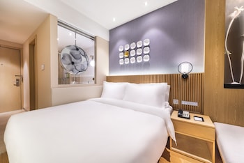 crystal orange hotel wangfujing street