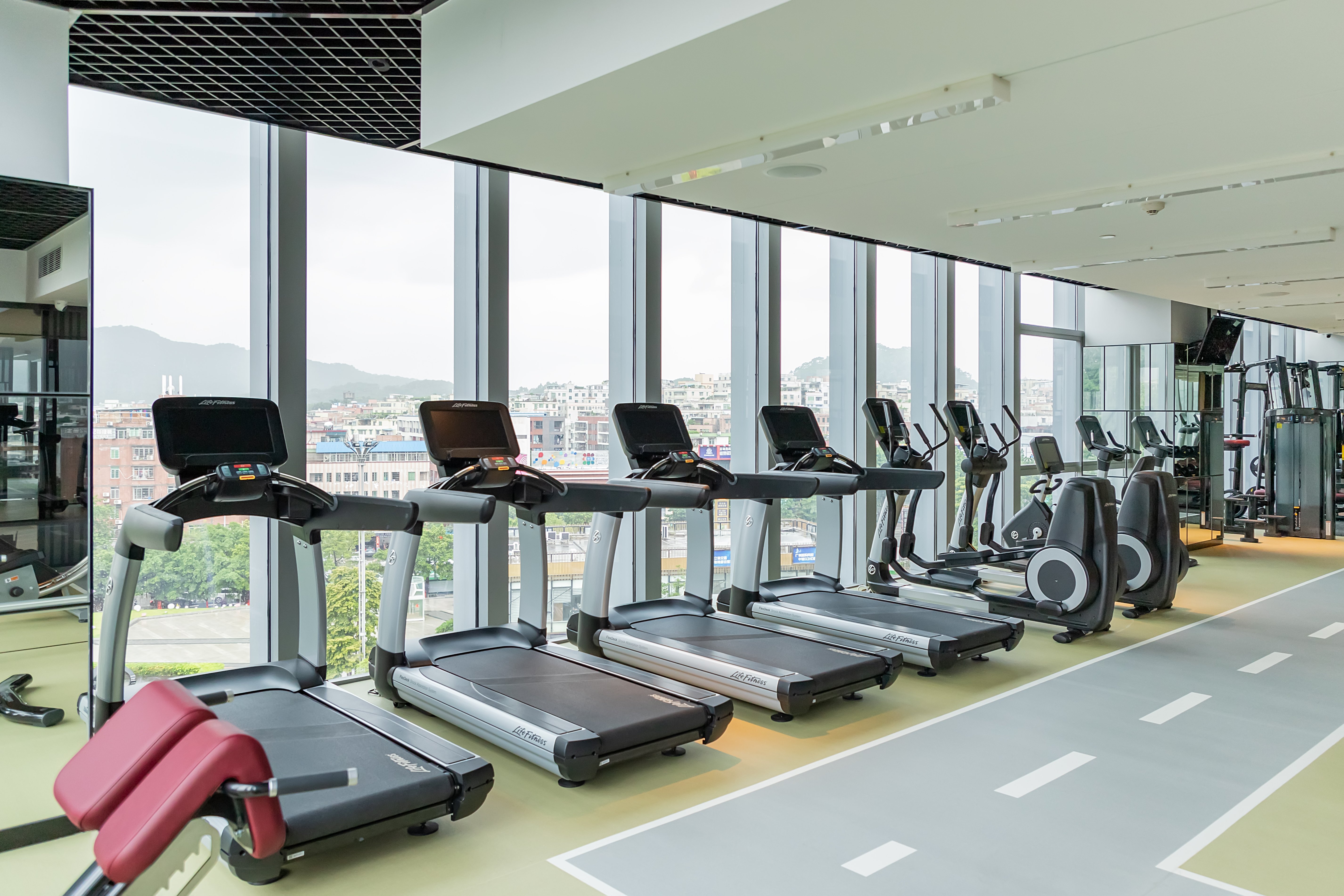 holiday inn guangzhou south lake an ihg hotel