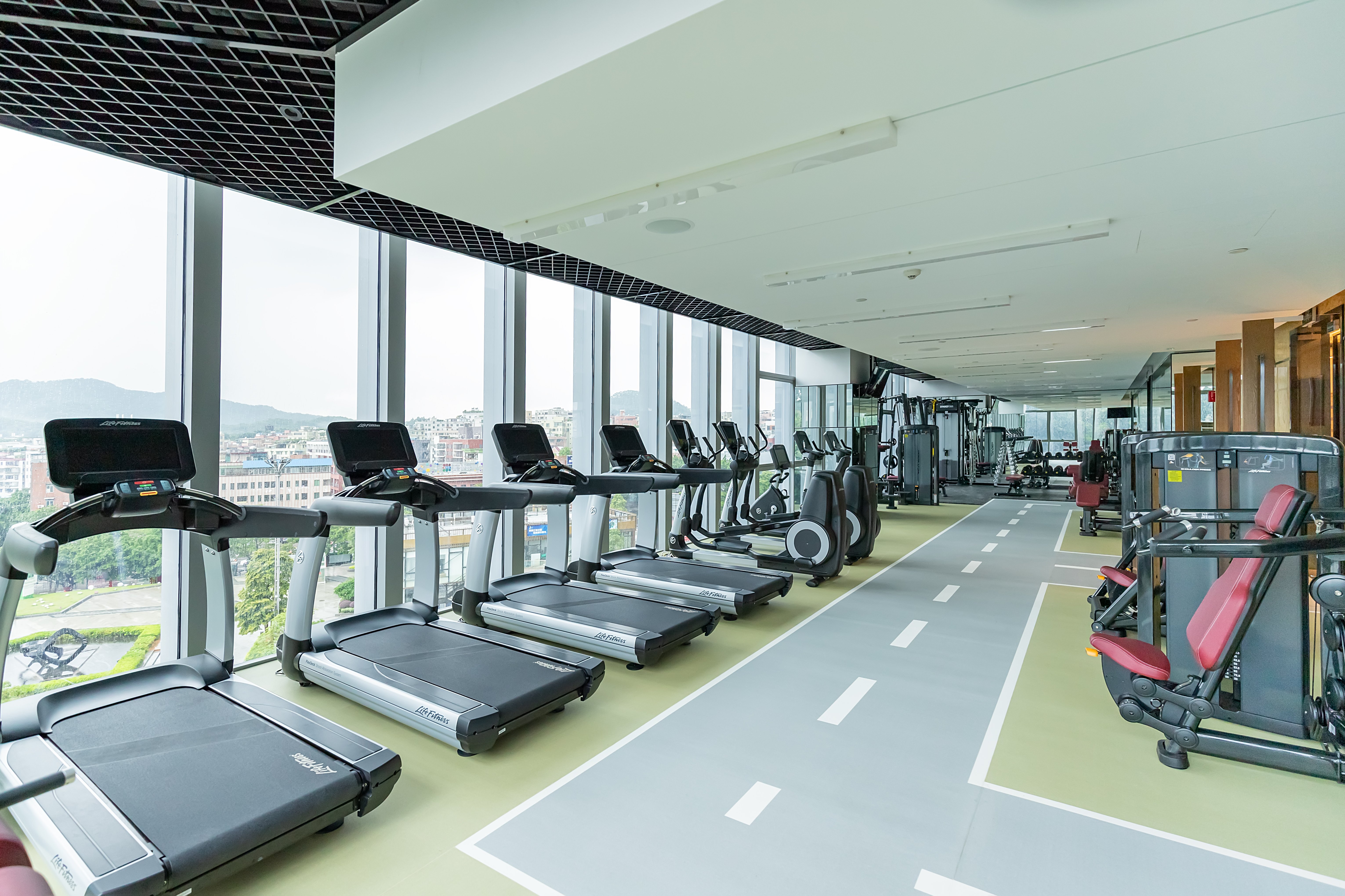 holiday inn guangzhou south lake an ihg hotel