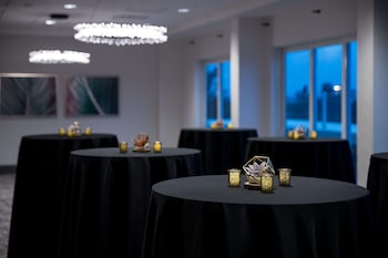 home2 suites by hilton cape canaveral cruise port fl