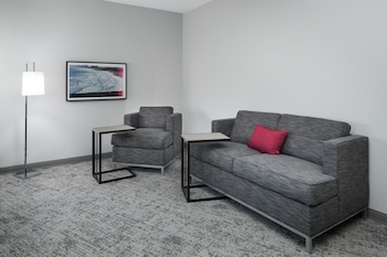 hampton inn and suites cape canaveral cruise port