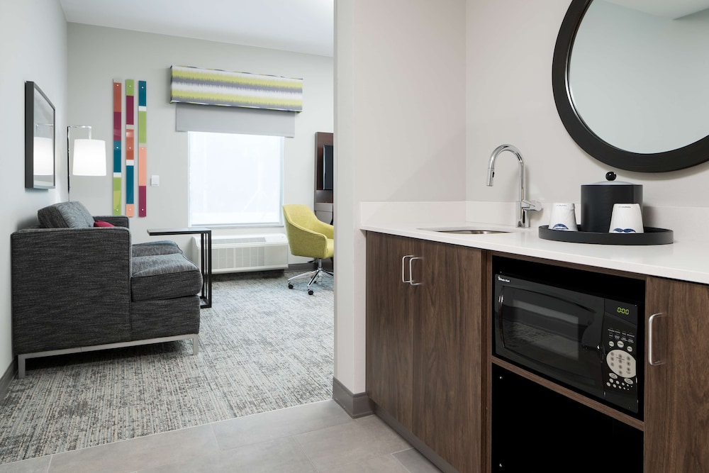 hampton inn and suites cape canaveral cruise port