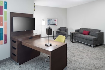 hampton inn and suites cape canaveral cruise port