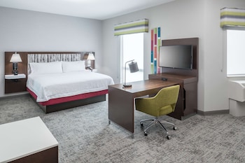 hampton inn and suites cape canaveral cruise port