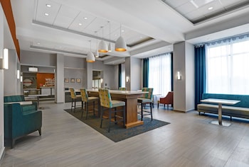 hampton inn and suites by hilton belleville