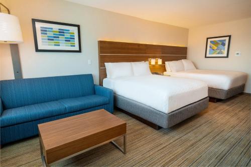 hol inn exp and suites las vegas e tropicana