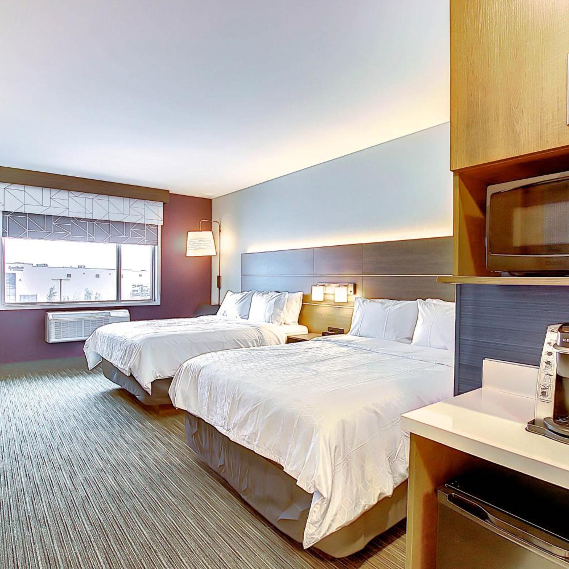 holiday inn express and suites calgary airport trail