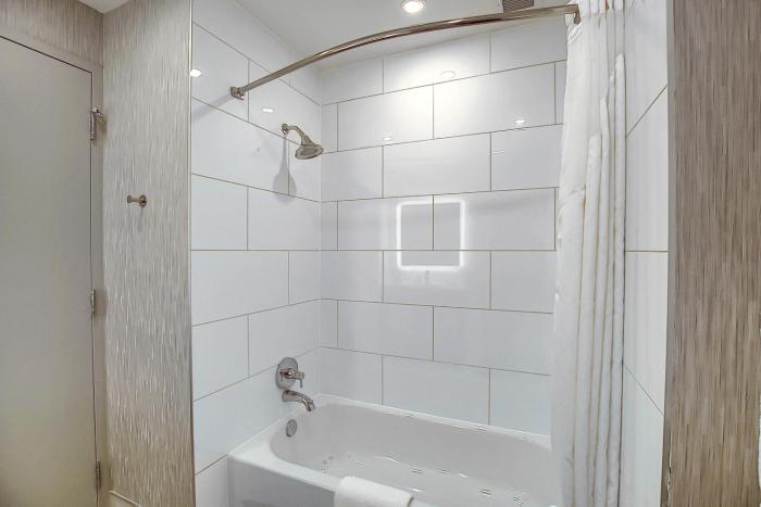 holiday inn express and suites calgary airport trail