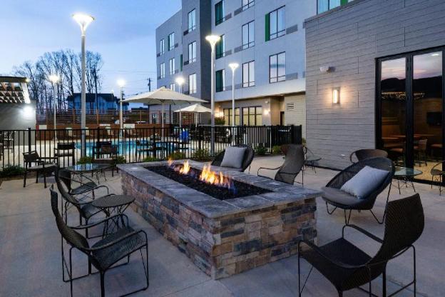 courtyard by marriott charlotte steele creek