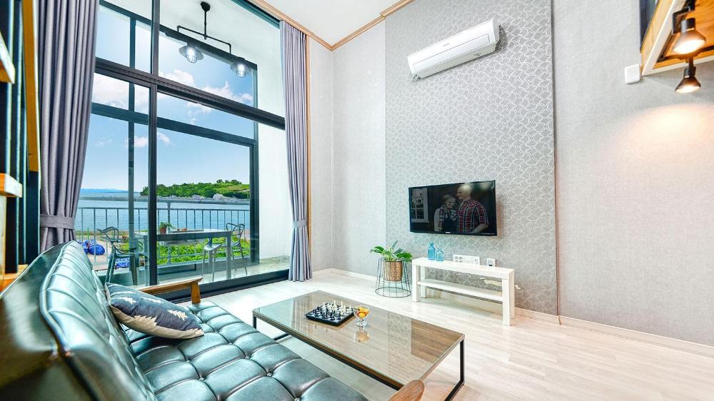 the haru oceanview pension