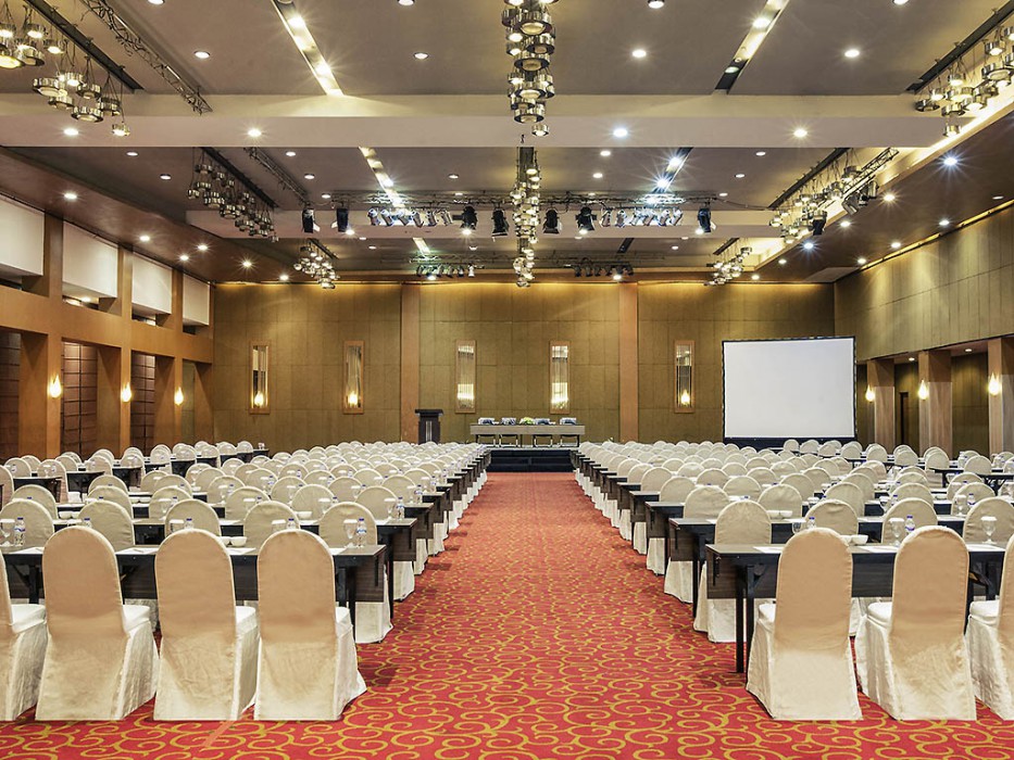 mercure surabaya grand miram