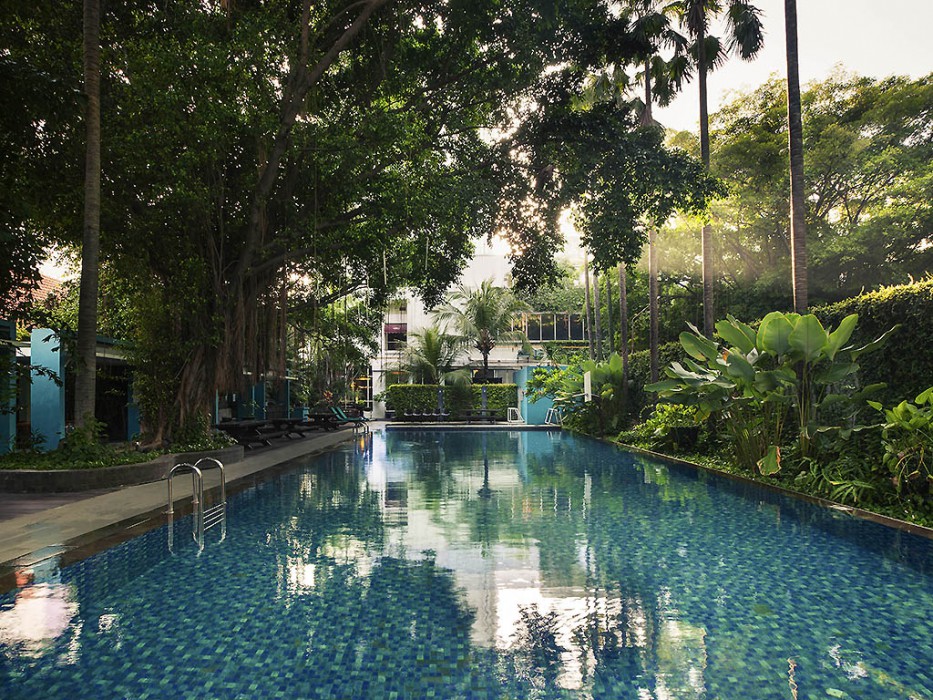 mercure surabaya grand miram