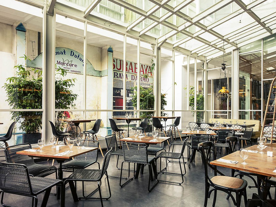 mercure surabaya grand miram