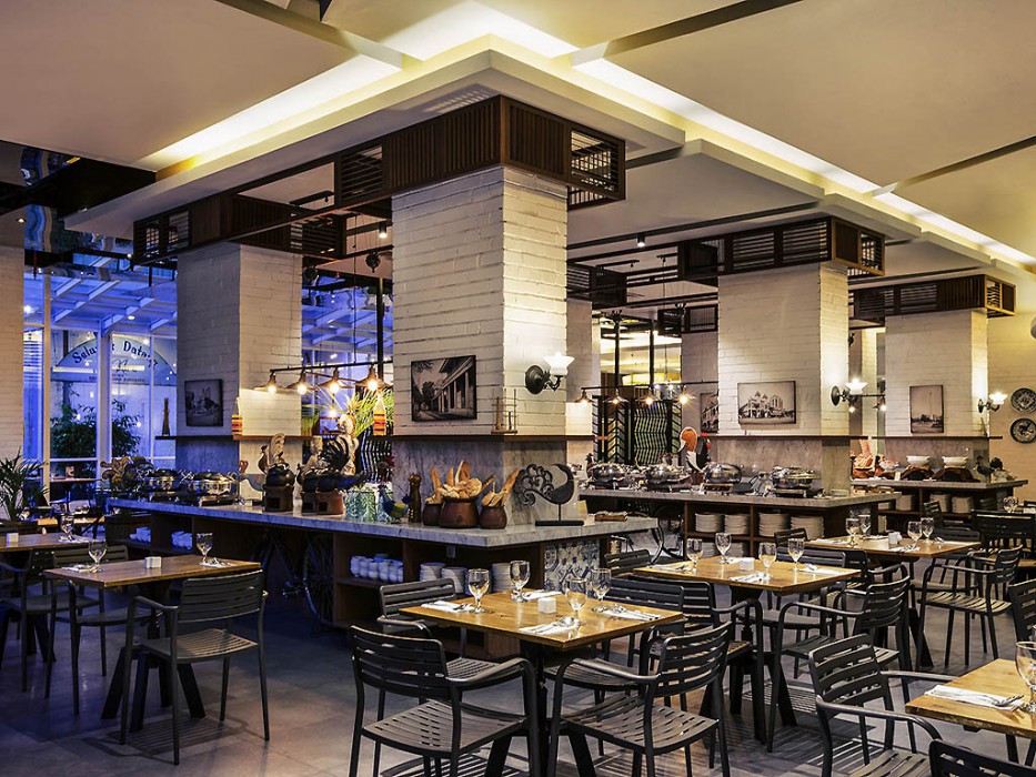 mercure surabaya grand miram