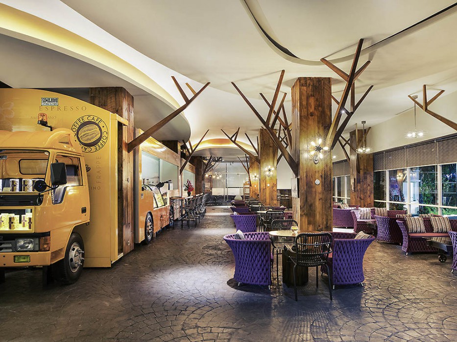 mercure surabaya grand miram