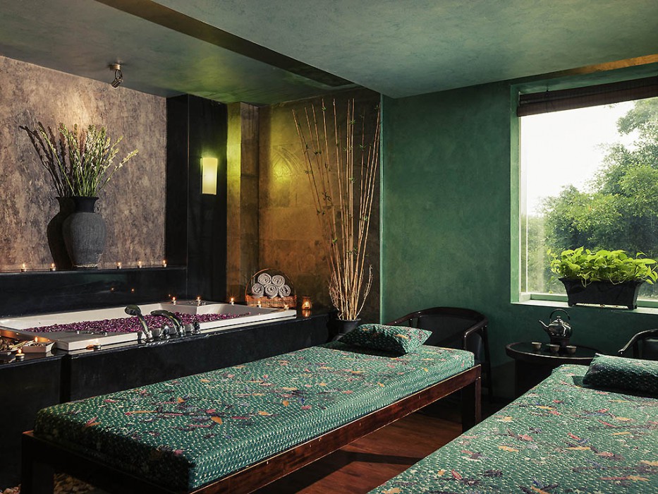 mercure surabaya grand miram