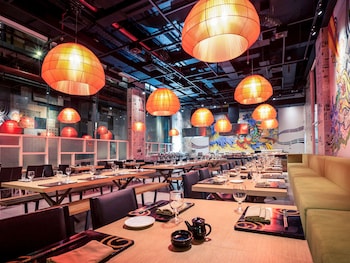 mercure surabaya grand miram