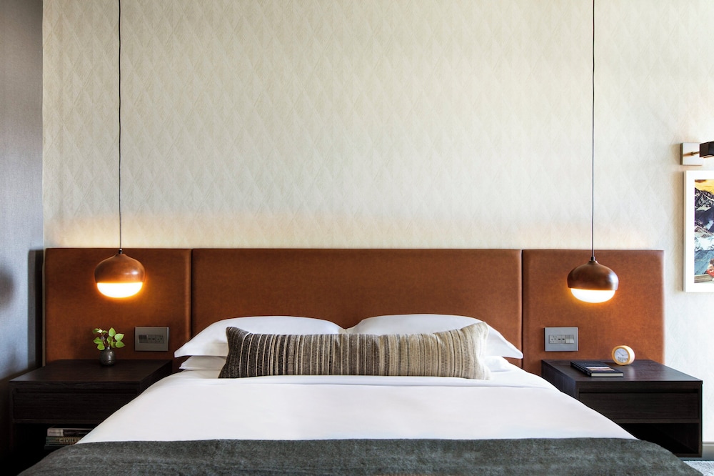 kimpton armory hotel bozeman an ihg hotel