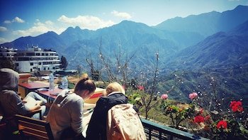 muong hoa view hotel