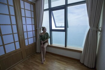 ideal time apartment