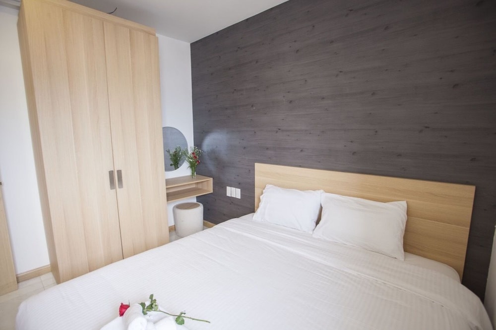 ideal time apartment