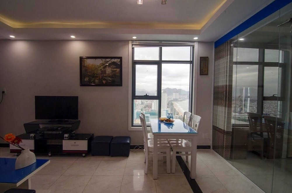 ideal time apartment