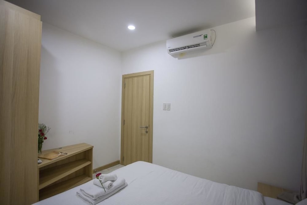 ideal time apartment