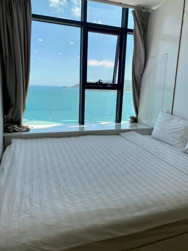 ideal time apartment