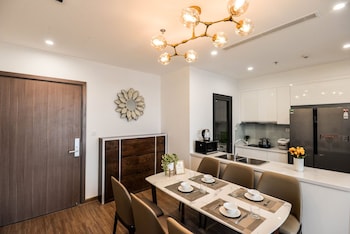 luxury apartment vinhomes skylake
