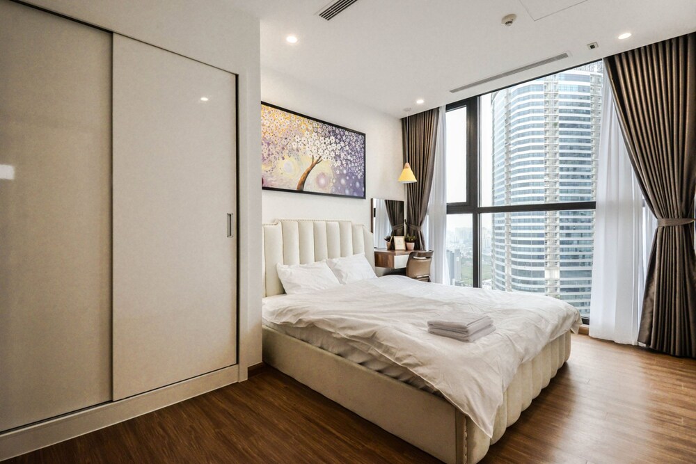 luxury apartment vinhomes skylake