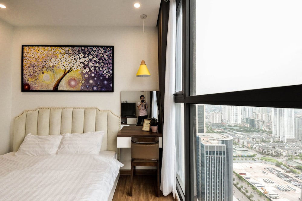 luxury apartment vinhomes skylake