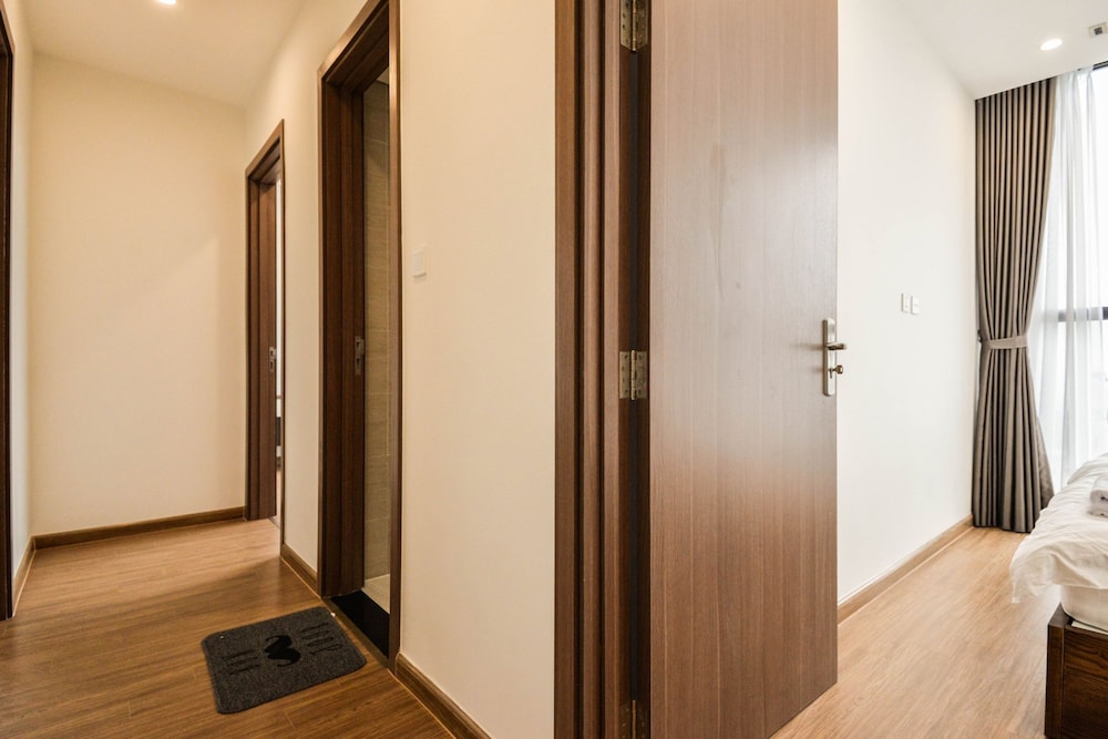 luxury apartment vinhomes skylake