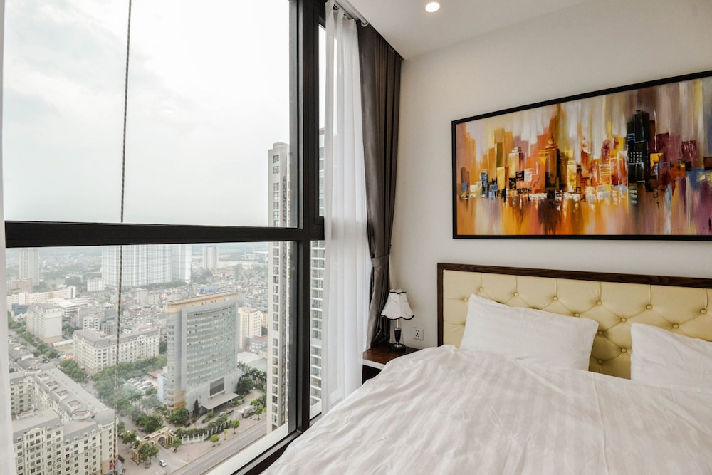 luxury apartment vinhomes skylake