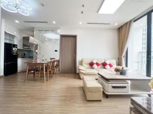 luxury apartment vinhomes skylake