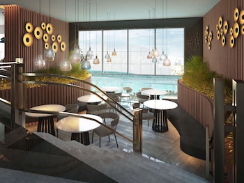 novotel suites manila at acqua