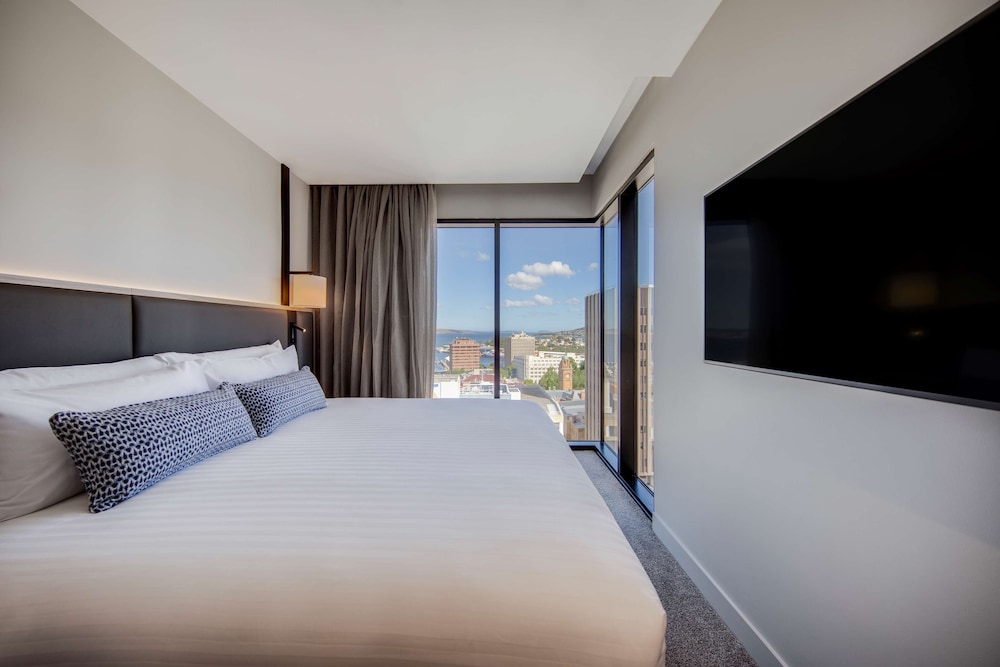 vibe hotel hobart