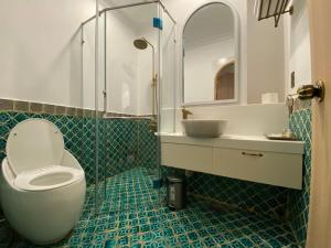 hue crown boutique hotel