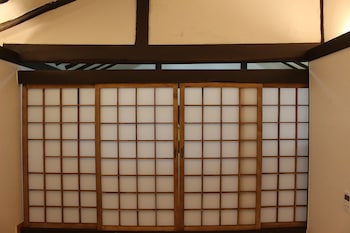bonghwangjae hanok