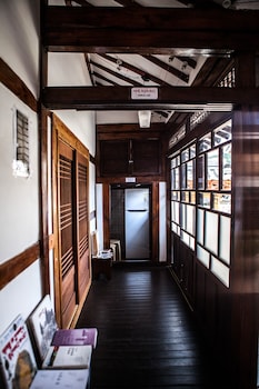 bonghwangjae hanok