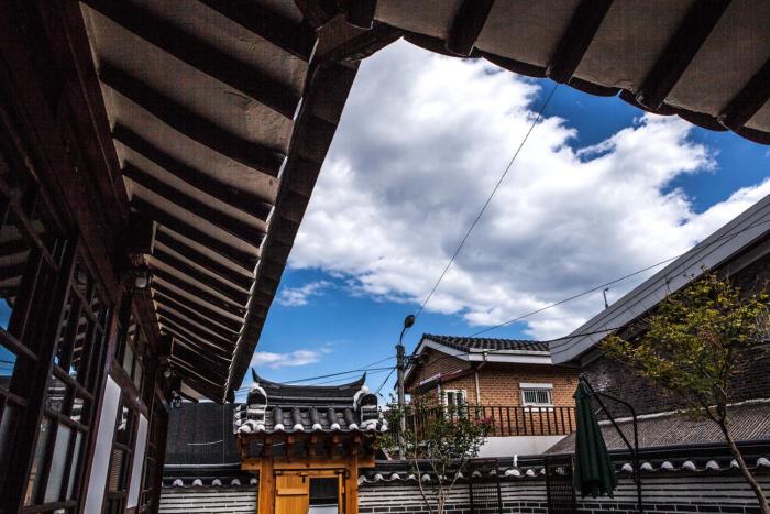bonghwangjae hanok