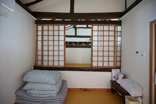 bonghwangjae hanok