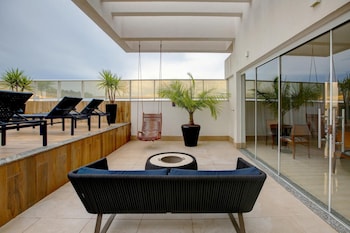 advanced hotel and flats