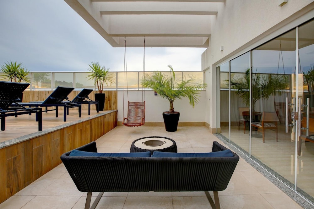 advanced hotel and flats