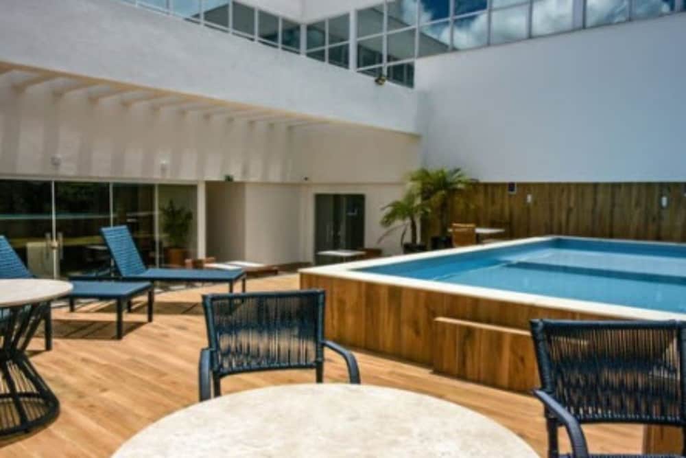 advanced hotel and flats