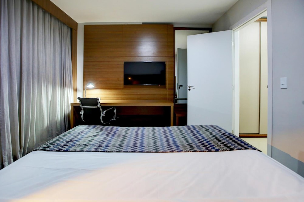 advanced hotel and flats