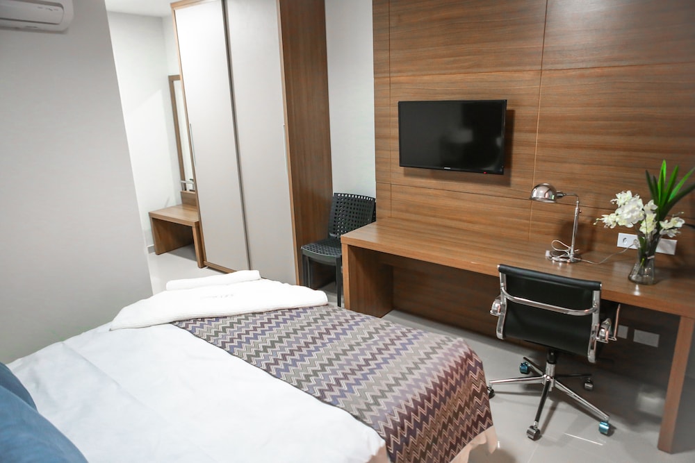 advanced hotel and flats