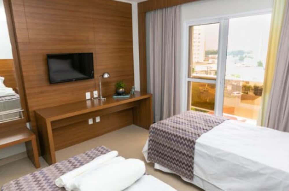 advanced hotel and flats